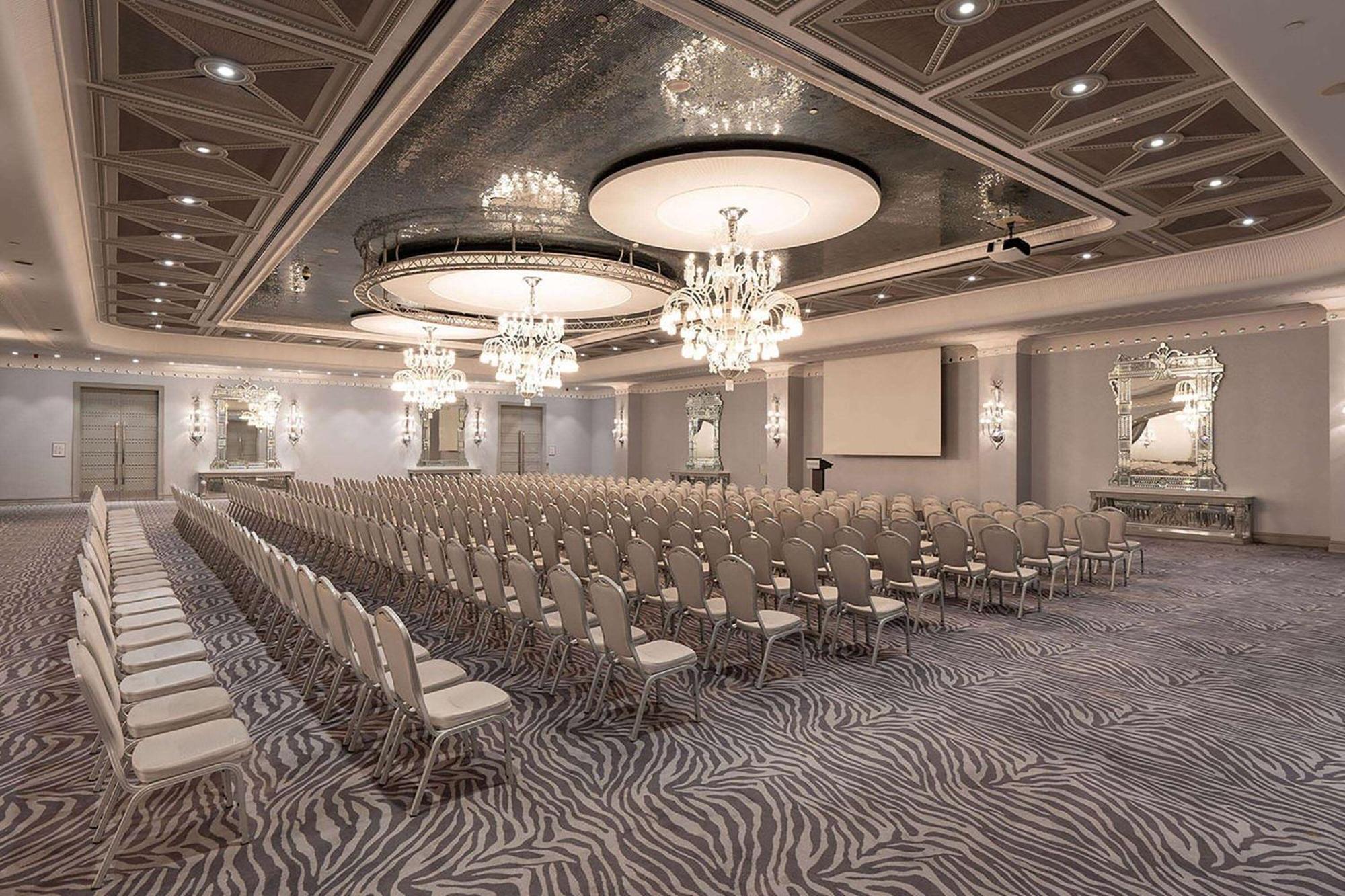Wyndham Grand Istanbul Kalamis Marina Hotel Exterior foto The ballroom