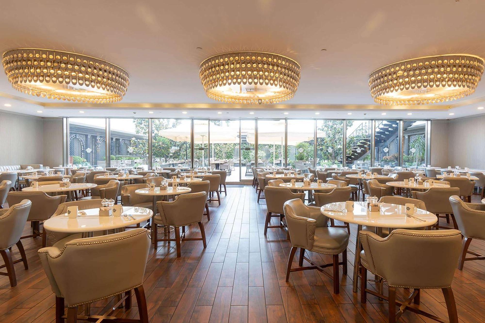 Wyndham Grand Istanbul Kalamis Marina Hotel Exterior foto